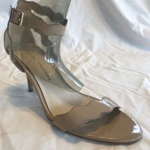 Chinese Laundry 9M Patent Leather Tan 3” Heel EUC